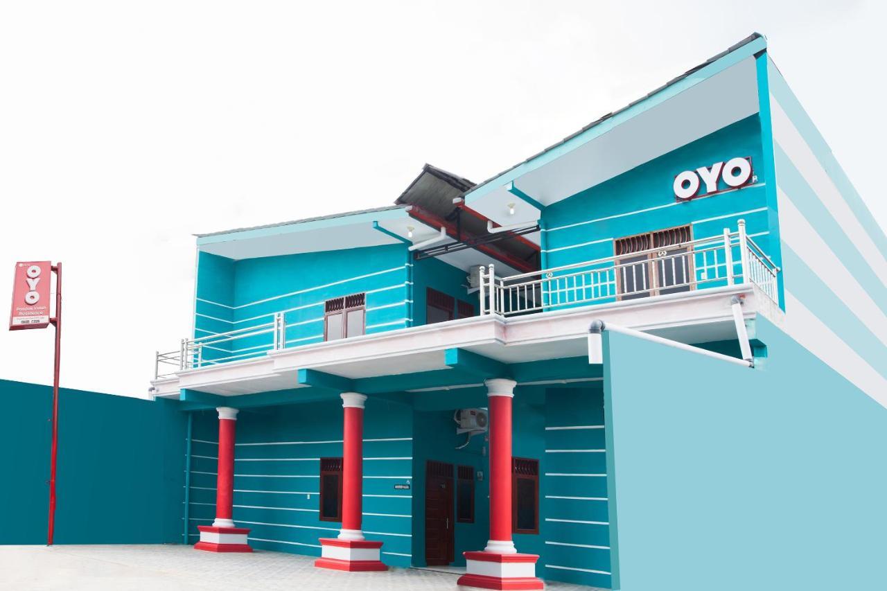 Oyo 1978 Pondok Indah Residence 棉兰 外观 照片