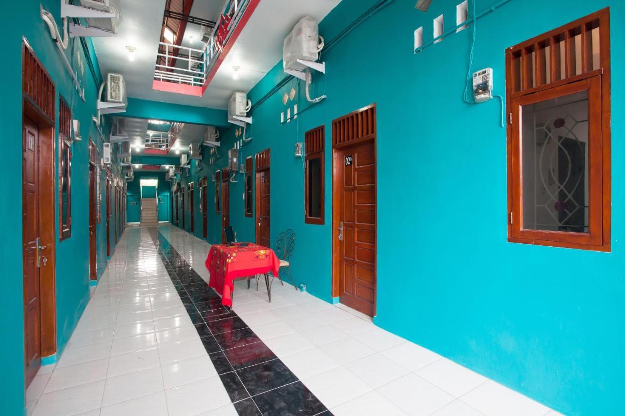 Oyo 1978 Pondok Indah Residence 棉兰 外观 照片