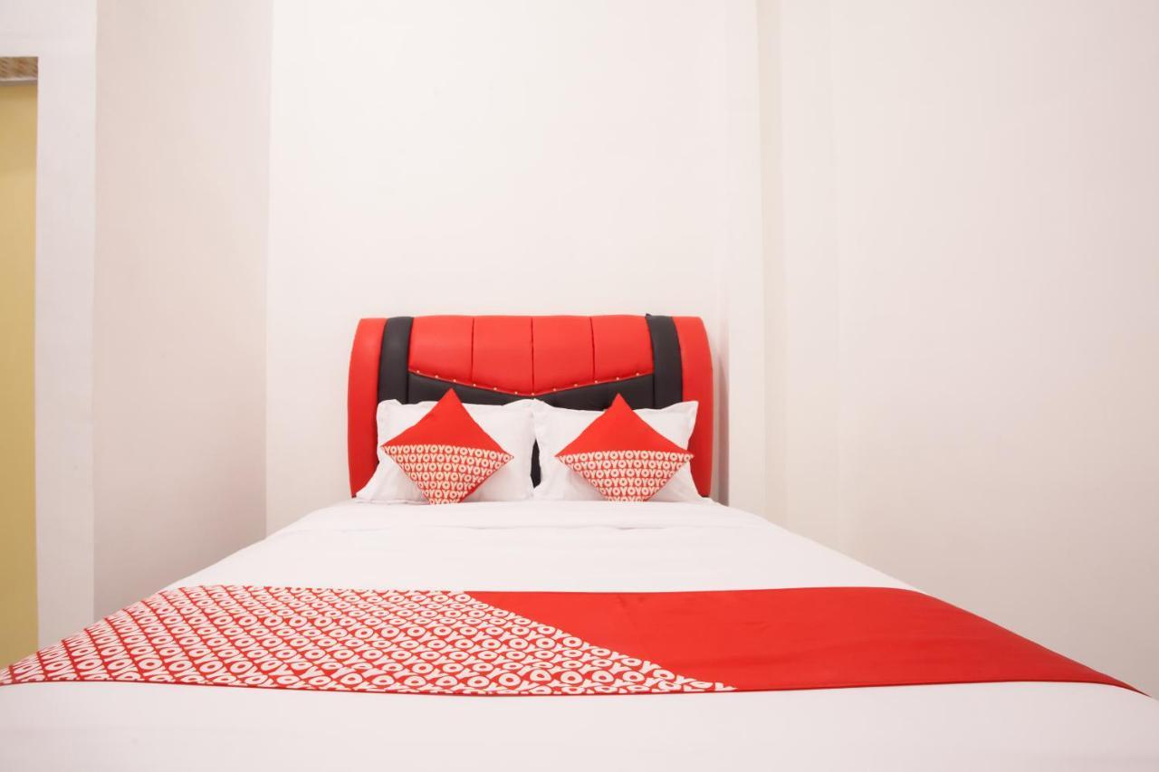 Oyo 1978 Pondok Indah Residence 棉兰 外观 照片